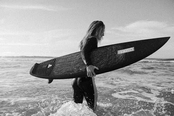 Nikki van Dijk Wetsuit (3/2) - Retro Monochrome - WALLIEN