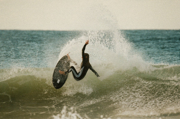 Nikki van Dijk Wetsuit (3/2) - Retro Monochrome - WALLIEN